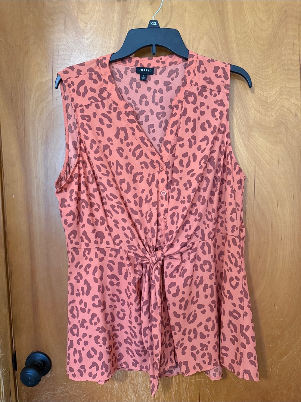 torrid Coral Leopard-Print Tie-Front Sleeveless Top